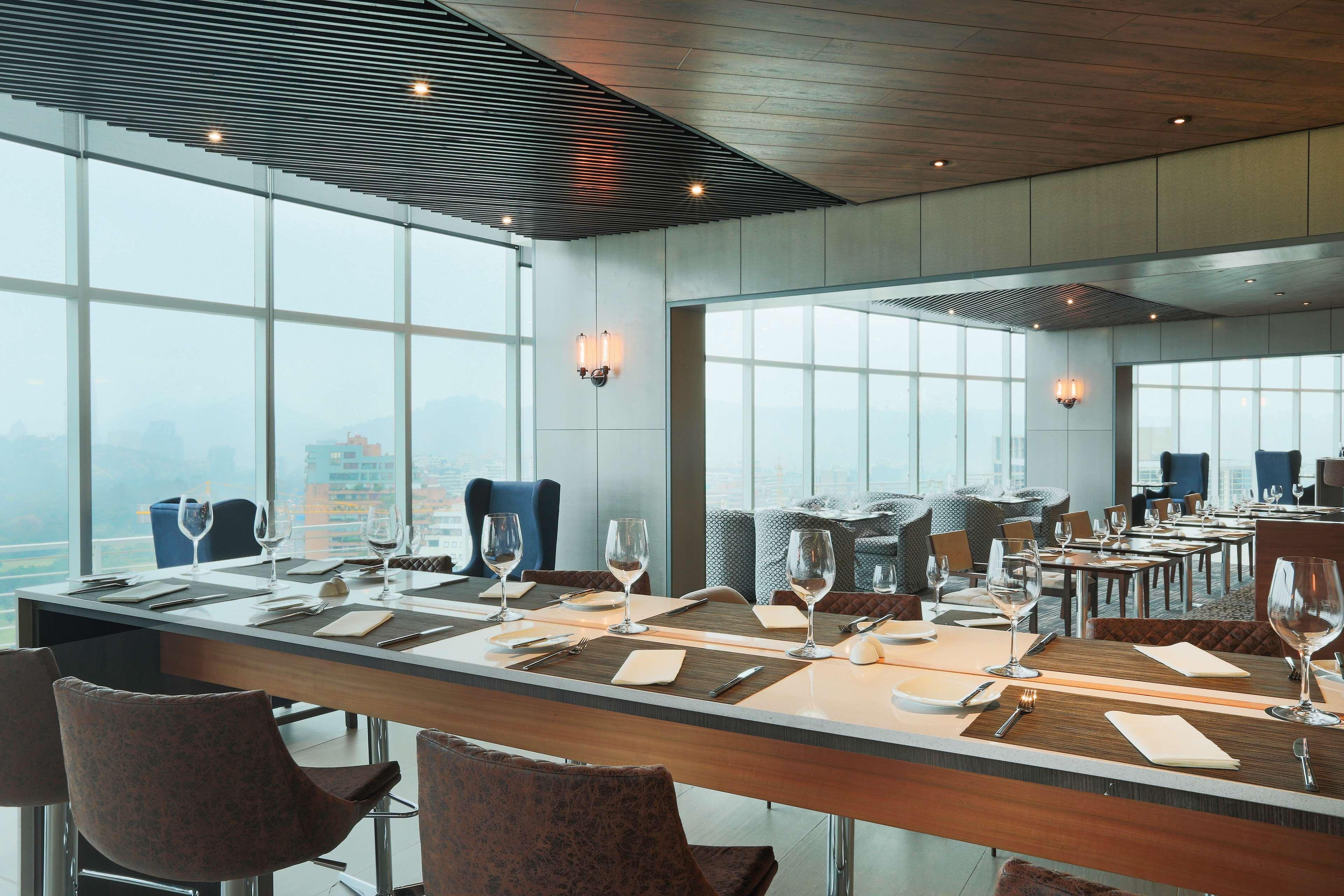Готель Doubletree By Hilton Santiago Kennedy, Chile Екстер'єр фото