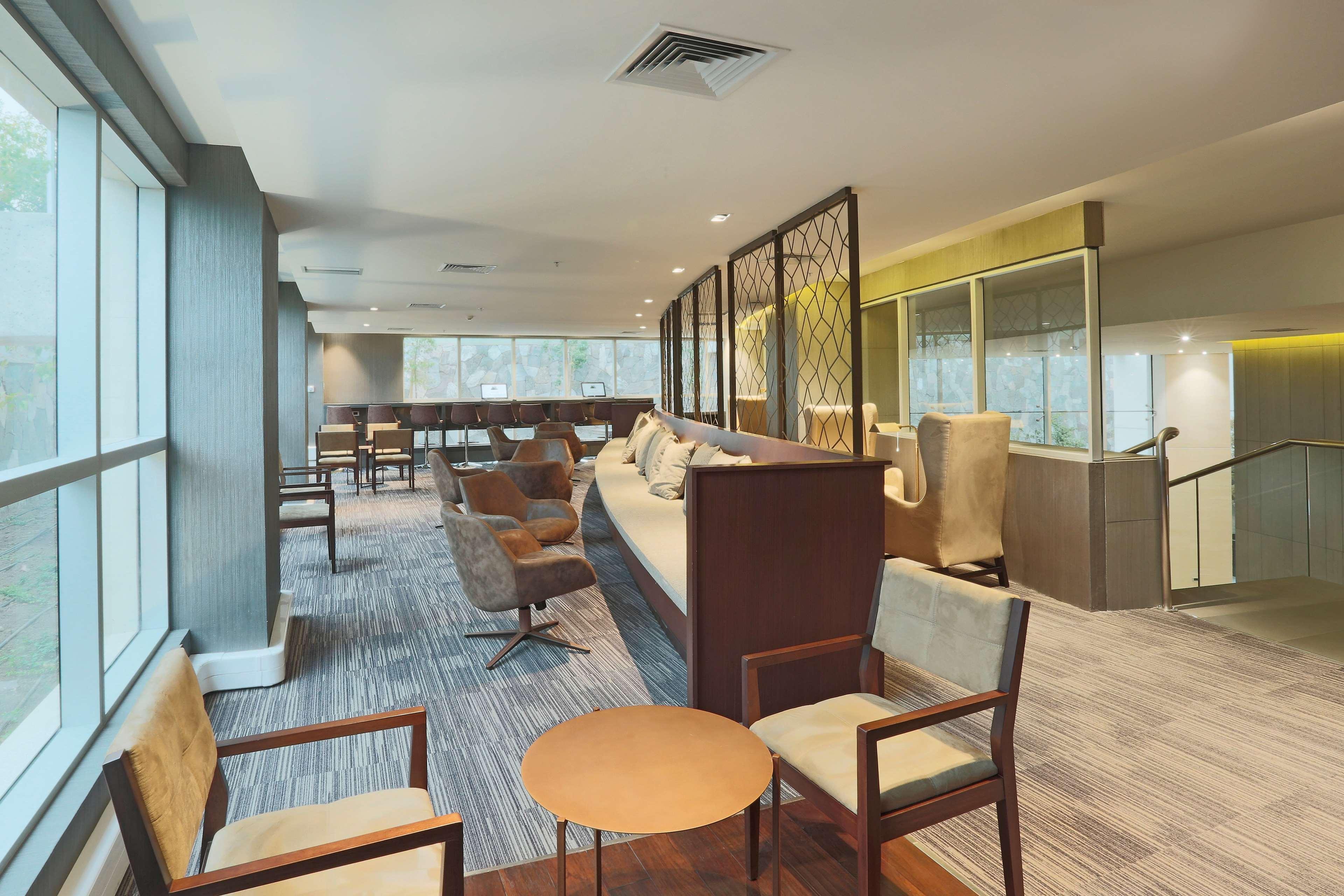 Готель Doubletree By Hilton Santiago Kennedy, Chile Екстер'єр фото