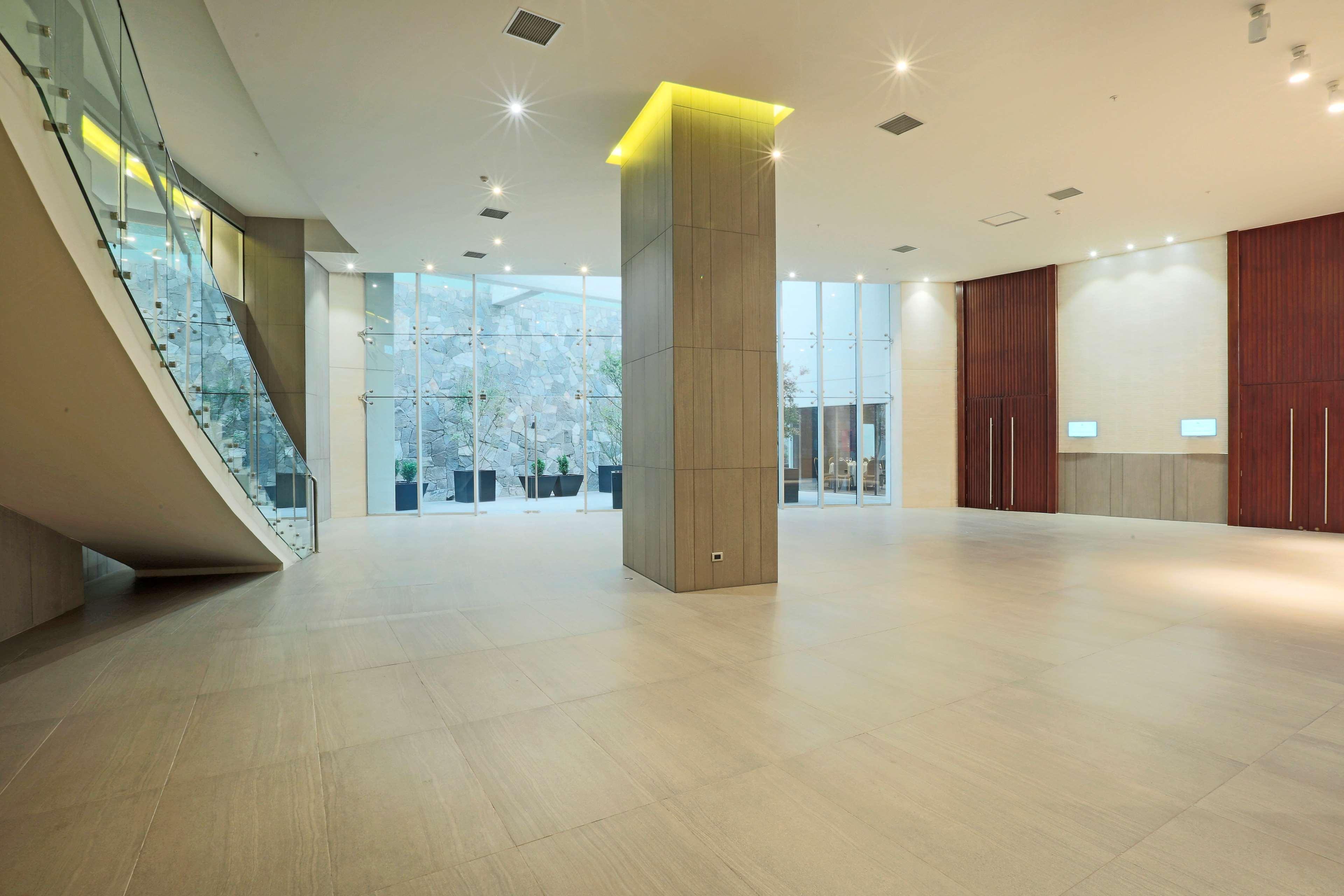 Готель Doubletree By Hilton Santiago Kennedy, Chile Екстер'єр фото
