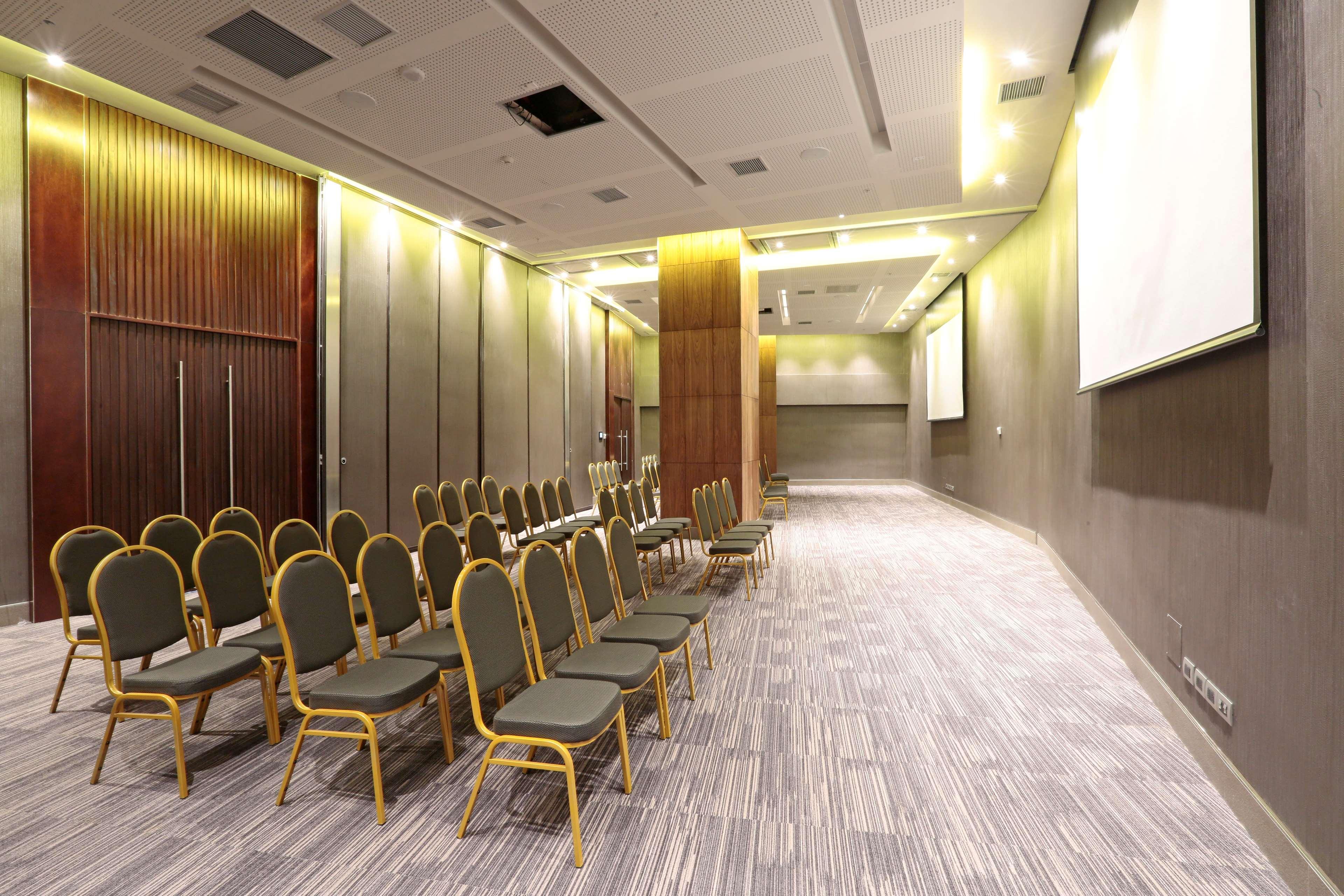 Готель Doubletree By Hilton Santiago Kennedy, Chile Екстер'єр фото