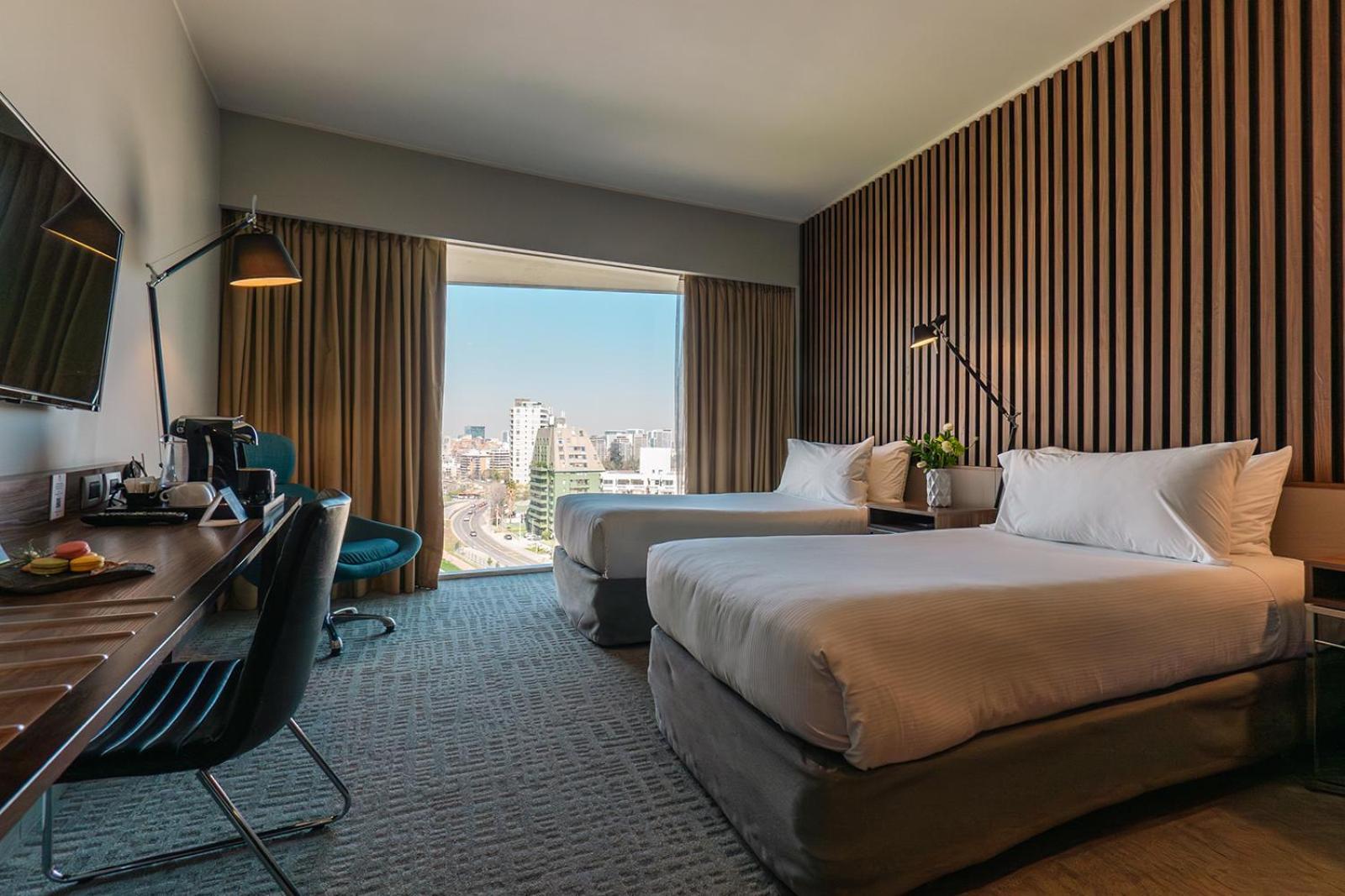 Готель Doubletree By Hilton Santiago Kennedy, Chile Екстер'єр фото