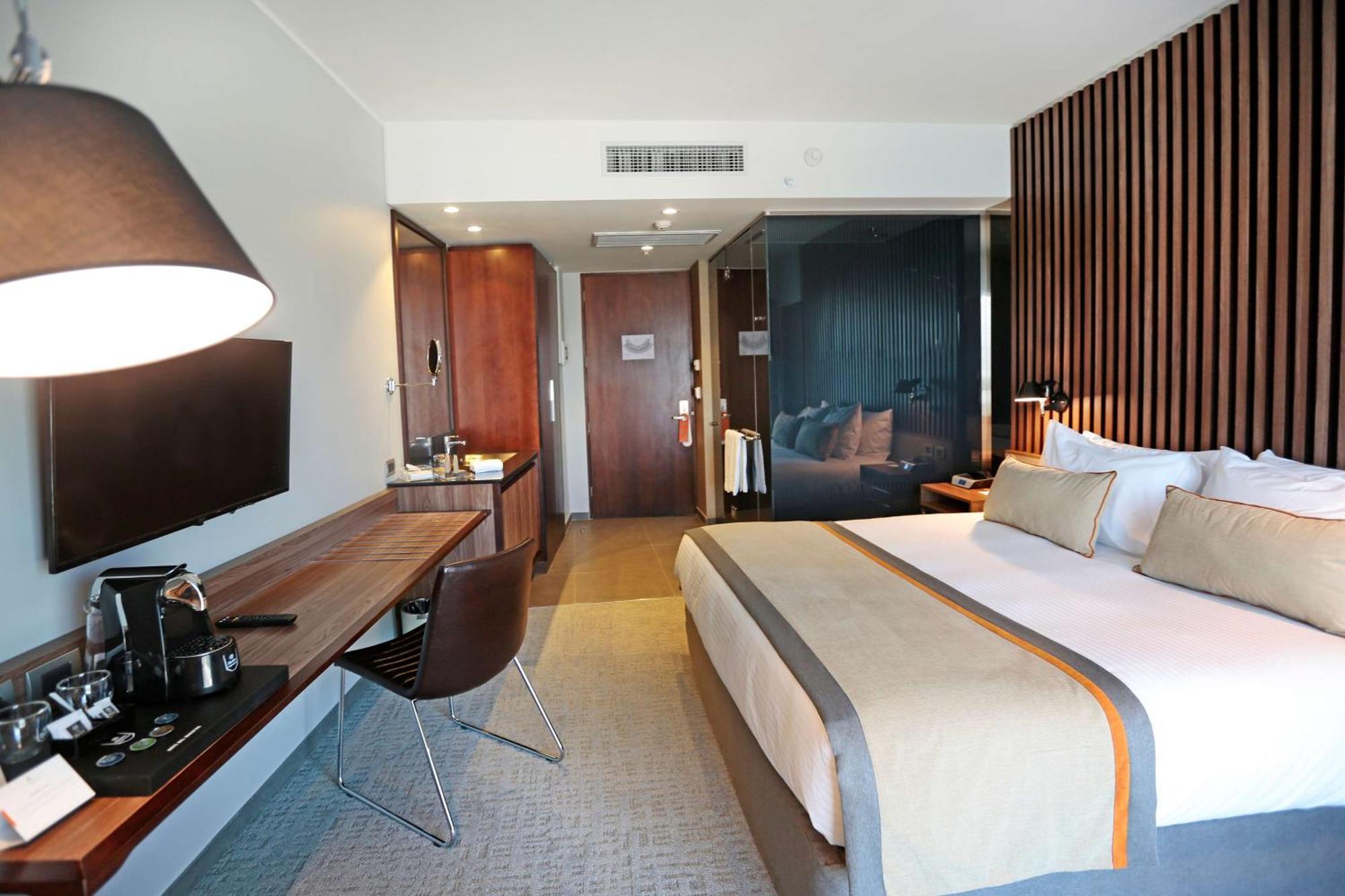 Готель Doubletree By Hilton Santiago Kennedy, Chile Екстер'єр фото