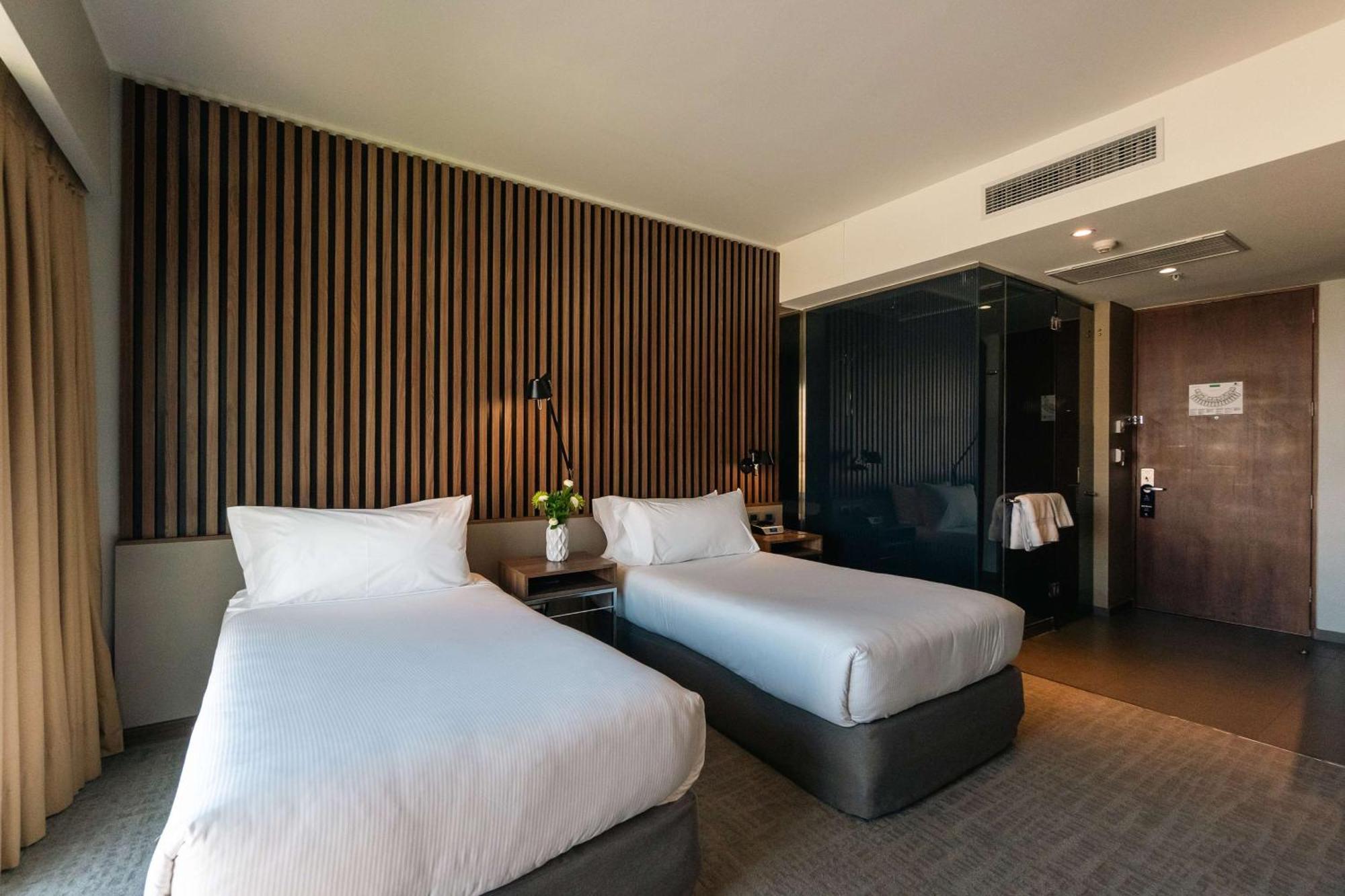Готель Doubletree By Hilton Santiago Kennedy, Chile Екстер'єр фото