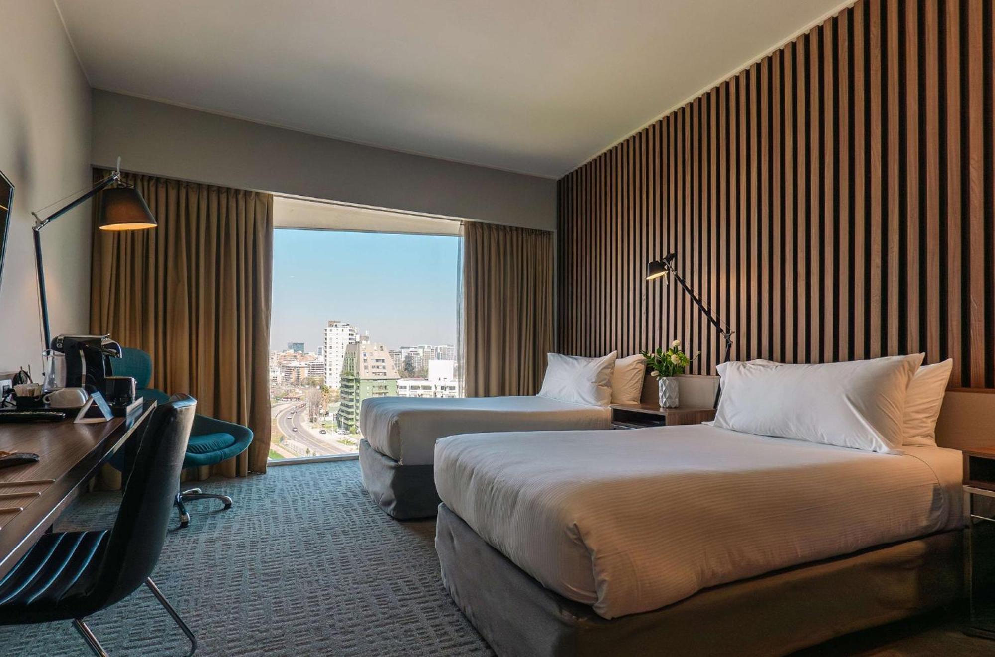 Готель Doubletree By Hilton Santiago Kennedy, Chile Екстер'єр фото