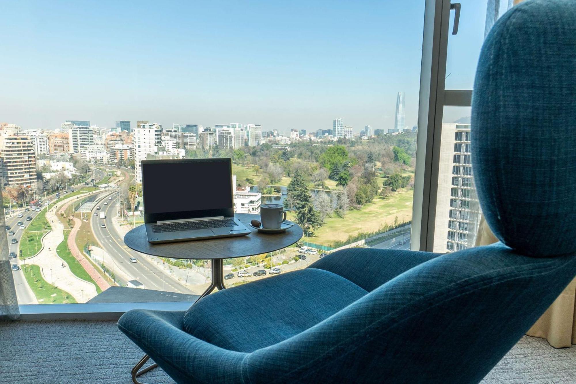 Готель Doubletree By Hilton Santiago Kennedy, Chile Екстер'єр фото