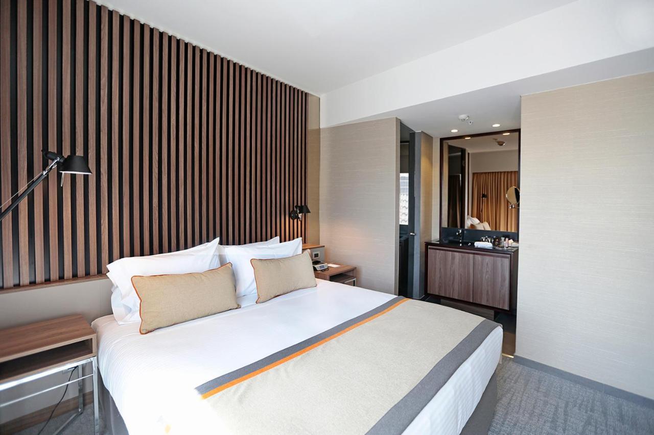 Готель Doubletree By Hilton Santiago Kennedy, Chile Екстер'єр фото